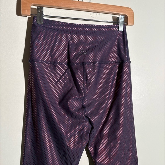 Beyond Yoga Spot On High Waisted Midi Leggings - Picture 5 of 9